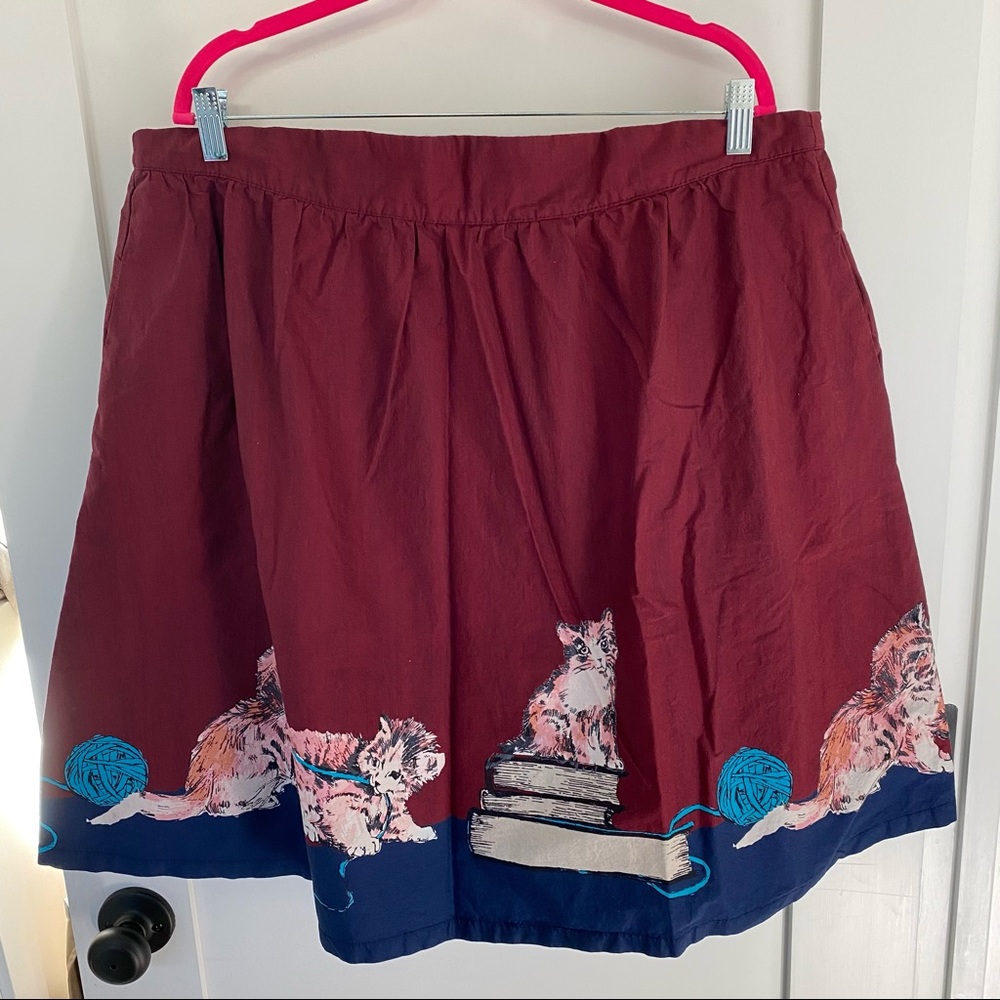 - Cats and books skirt, 2X